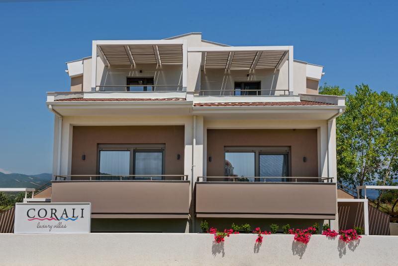 Corali Luxury Villas Ierissos Exterior photo